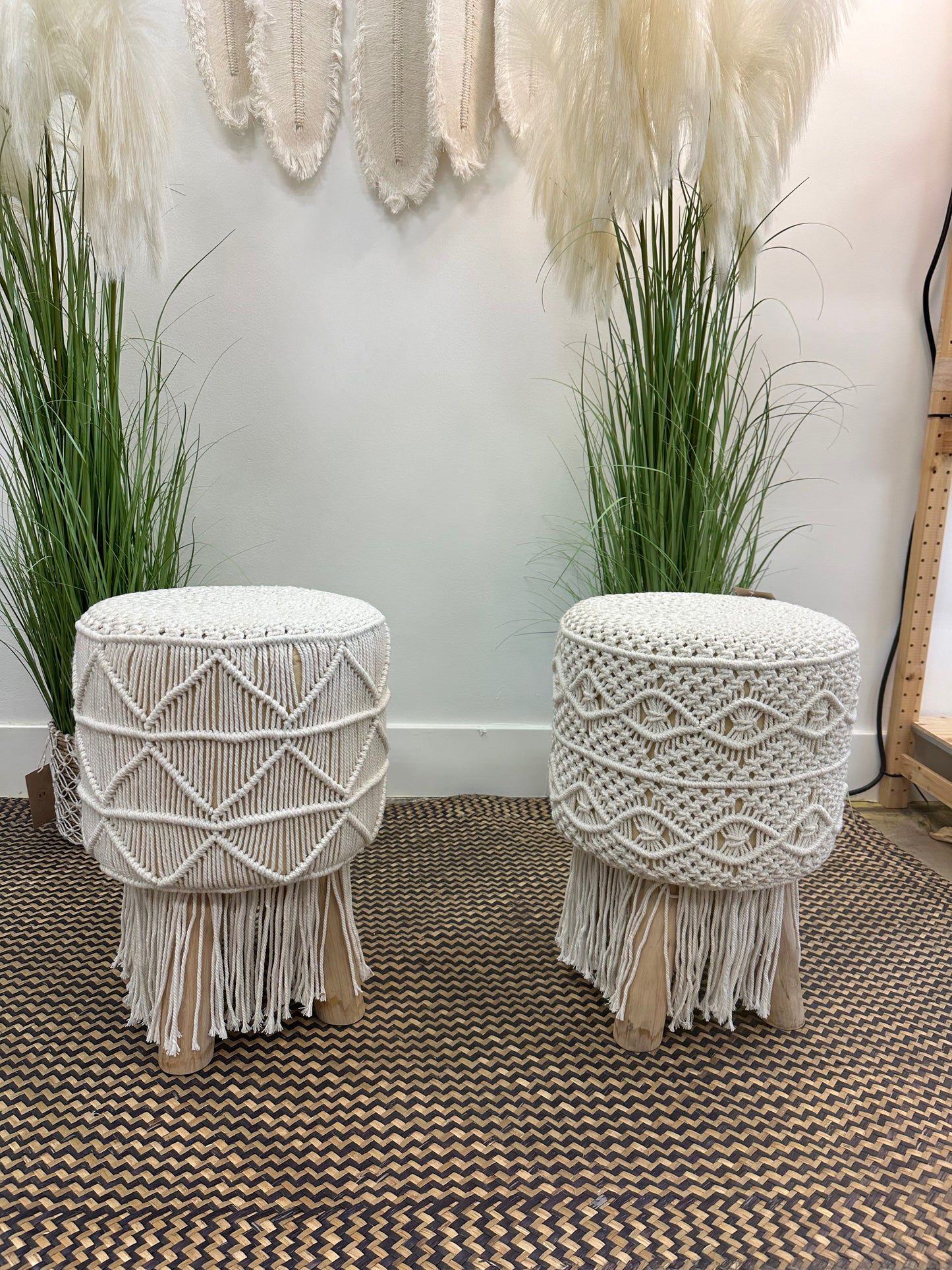 Stool wood, macrame