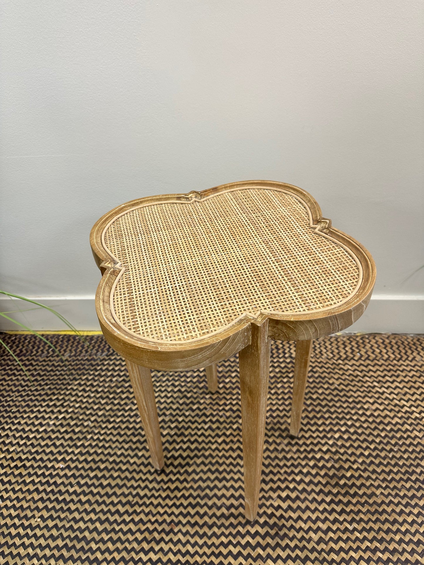 Flower Stlye Side Table