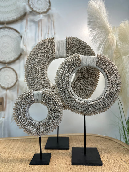 Shell Round Decor With Stand